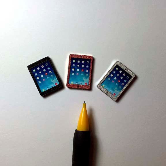 iPad Smart Tablet 1:12 Dollhouse Miniature