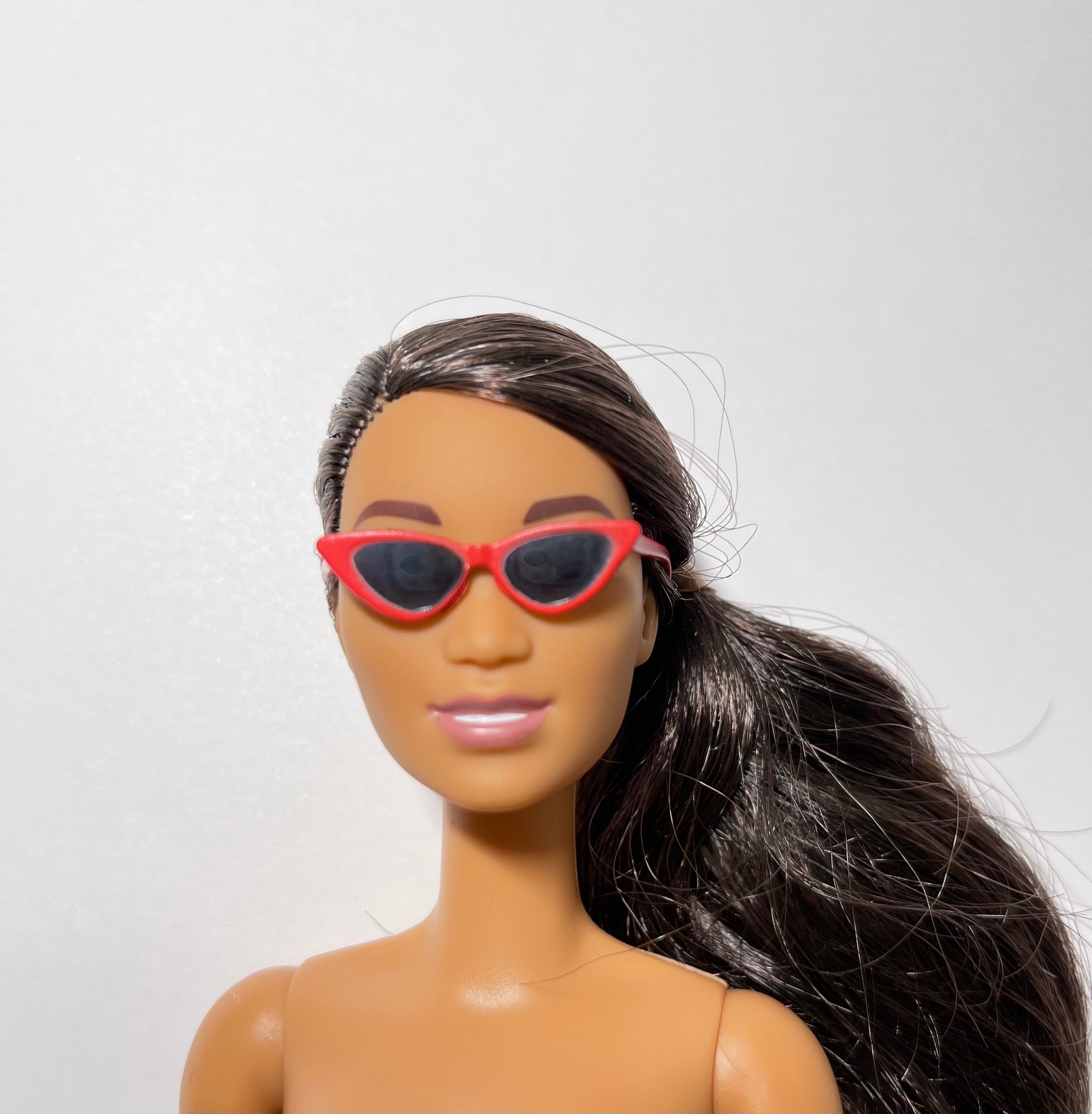 Red Cat Eye Sunglasses - 1:6 Scale